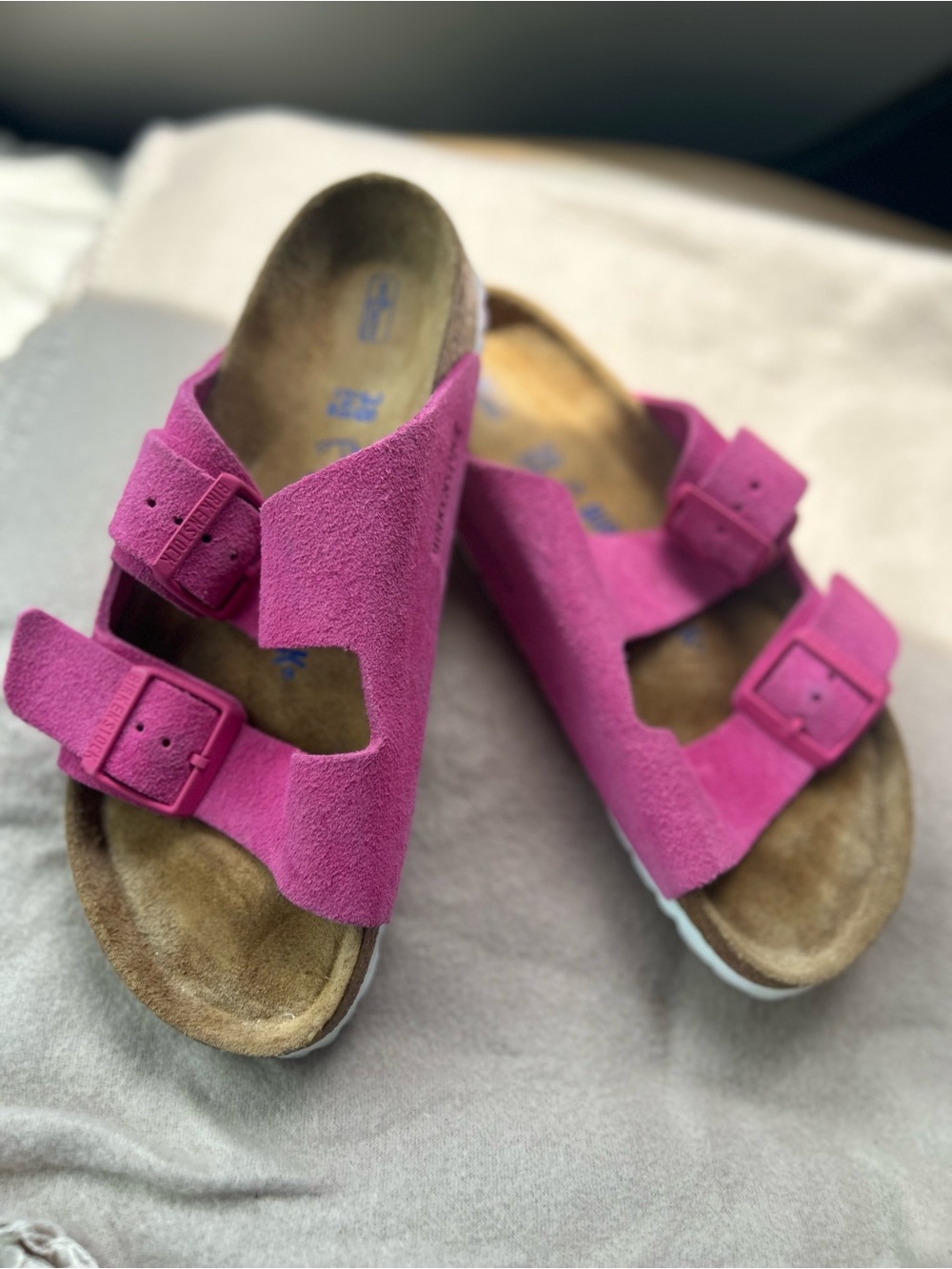 Birkenstock Arizona Hot Pink Suede Double-Buckle Slide Sandals size 7(38)
